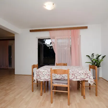 Ruza-rajska Apartamento